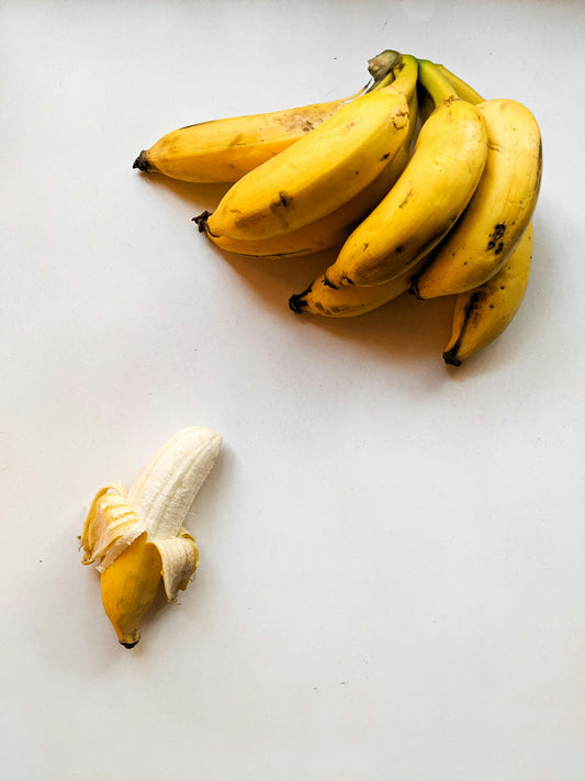 Banana Maçã - 6 Unidades (Cacho com 6 Bananas)
